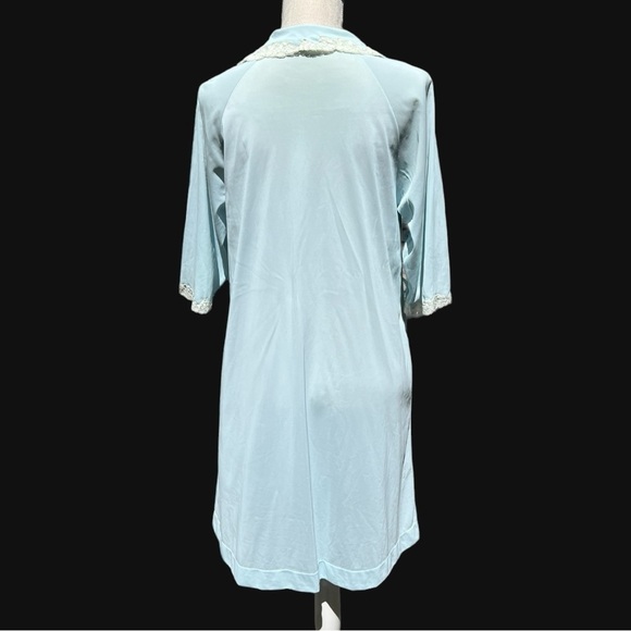 🌻VINTAGE Sears Roebuck & Co. Light Blue Nylon Robe w/ Lace Accents Size Small - Picture 11 of 14